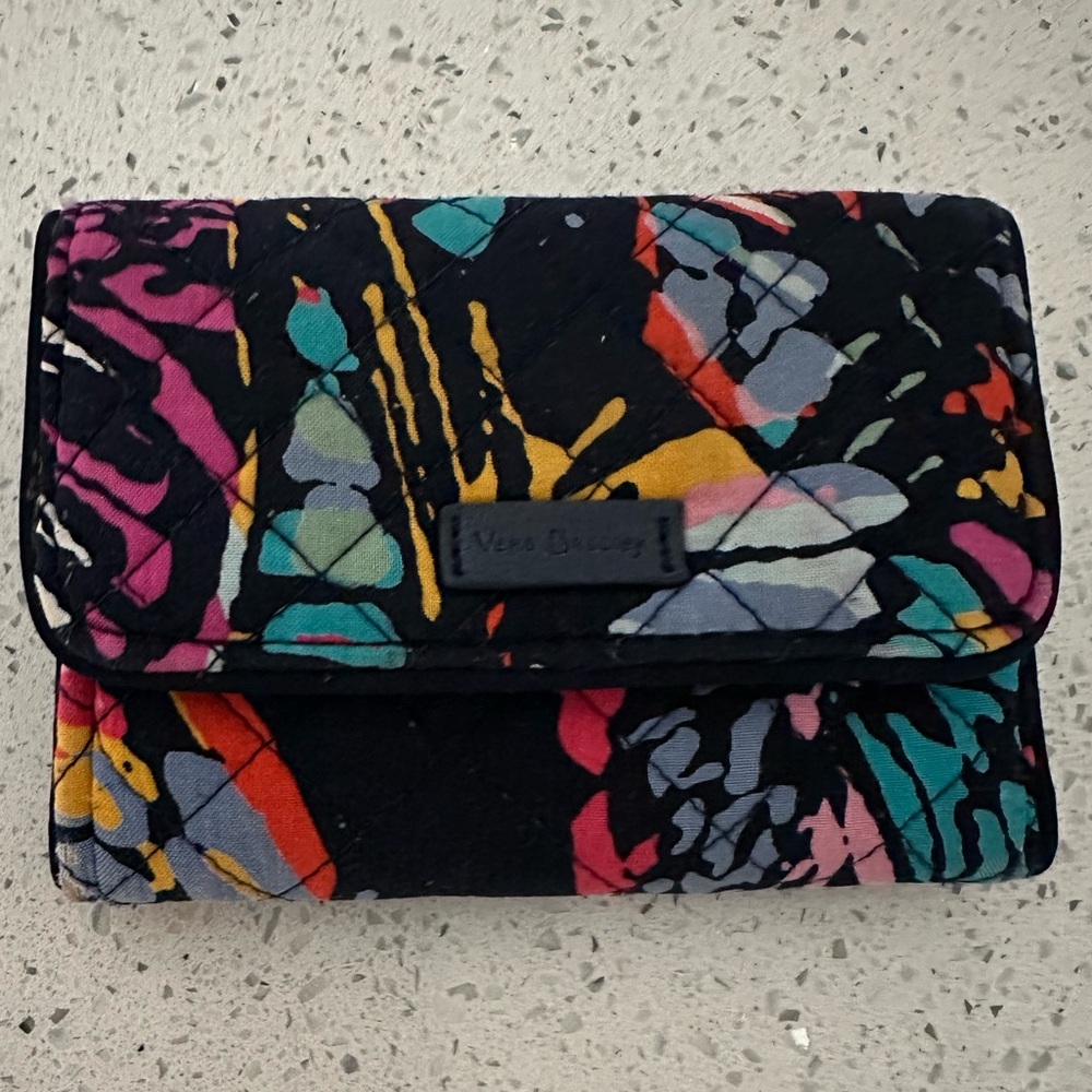 Vera Bradley RFID Quilted Floral Wallet with Security Protection - Picture 3 of 10